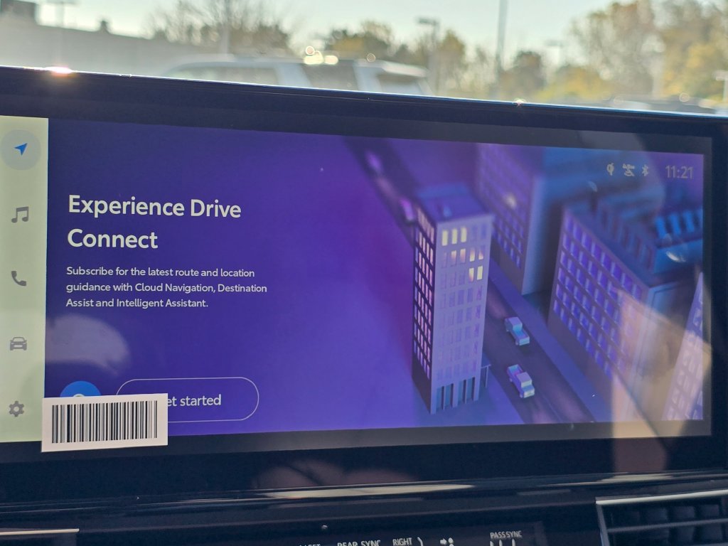 New 2026 Toyota Sienna XLE FWD image 3