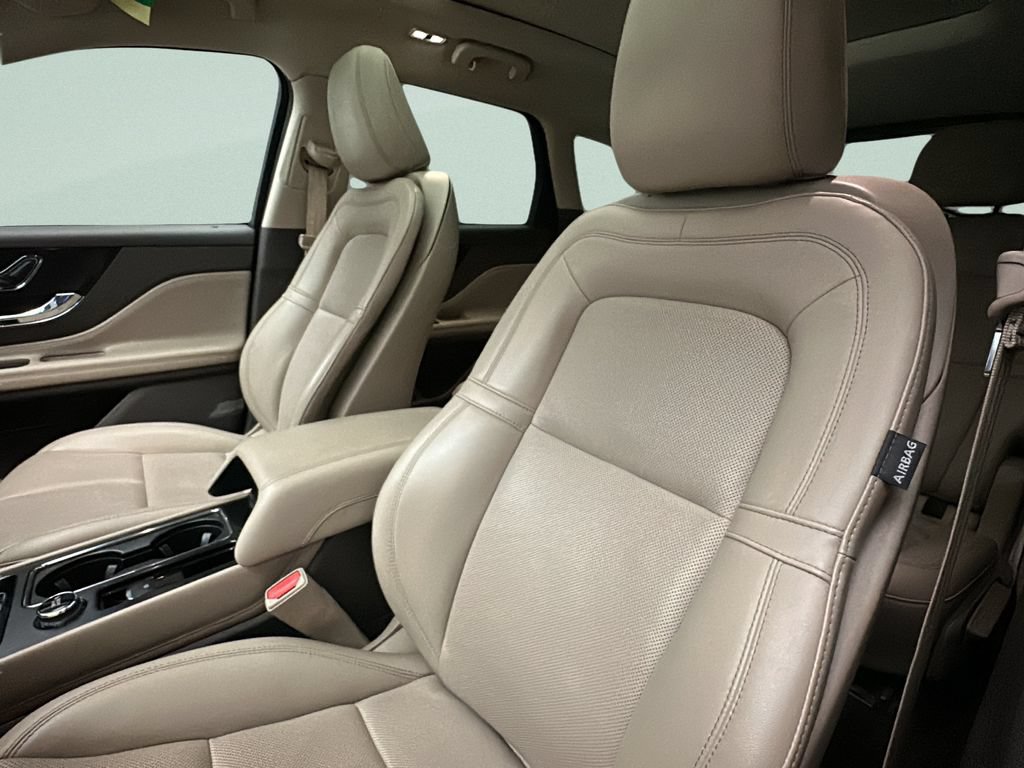Used 2021 Lincoln Corsair AWD w/ Sport Package image 11