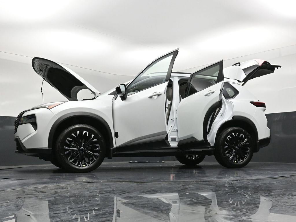 New 2026 Nissan Rogue SV AWD/4WD image 37