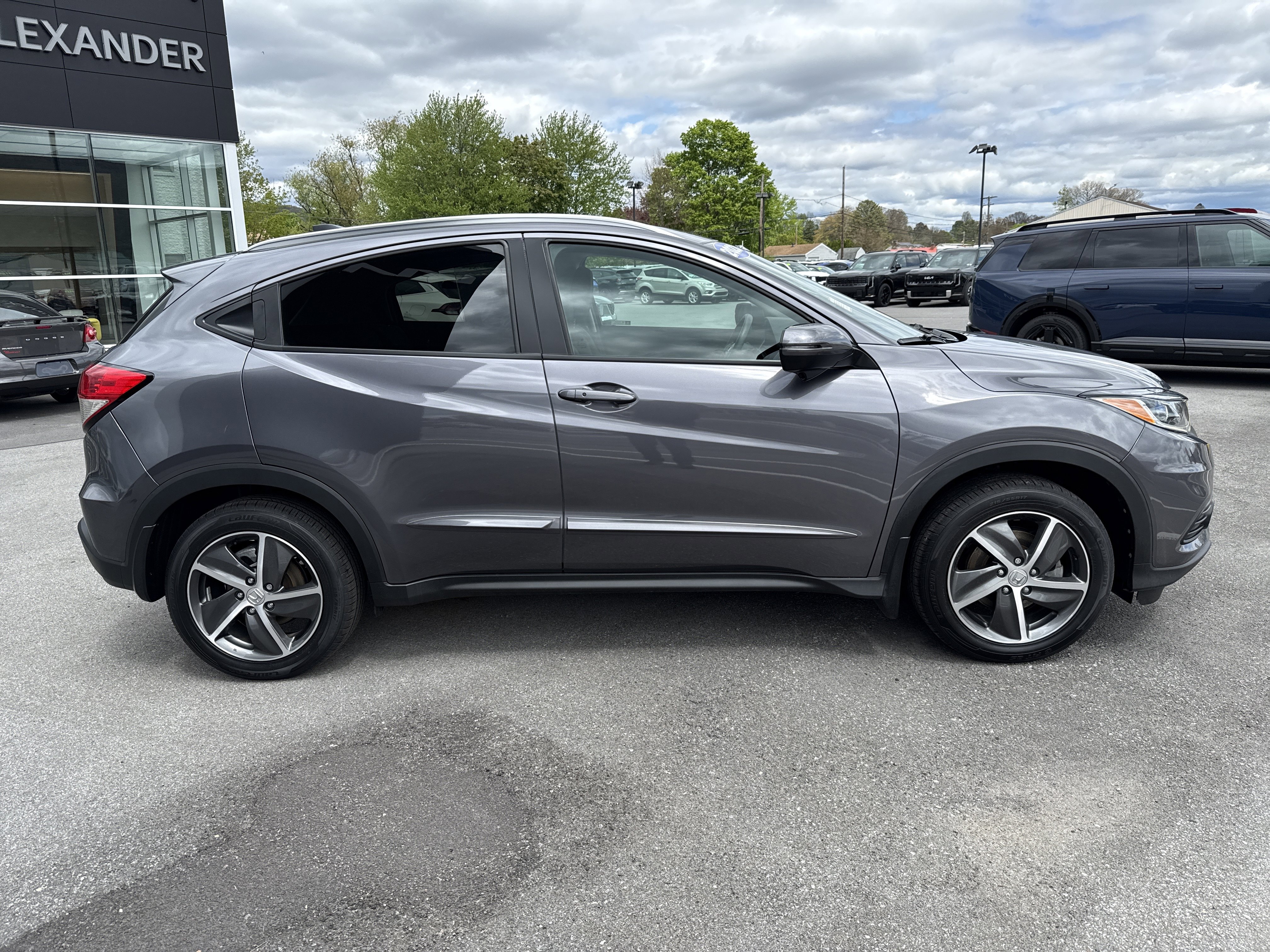 Used 2022 Honda HR-V EX video 2