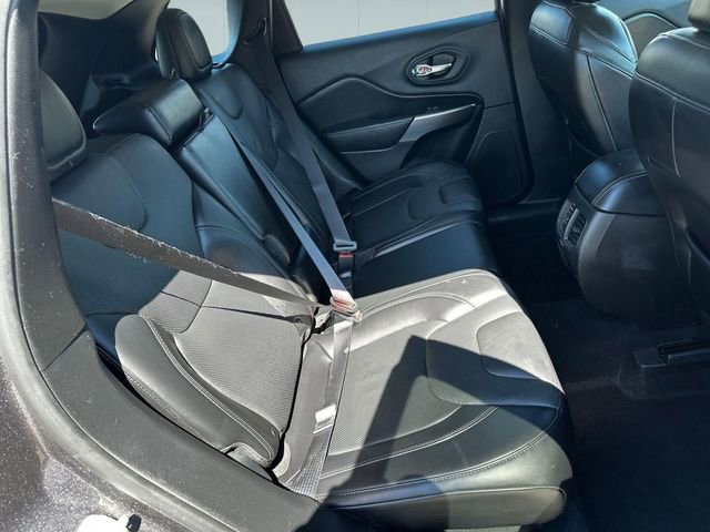 Used 2019 Jeep Cherokee Limited AWD/4WD image 26