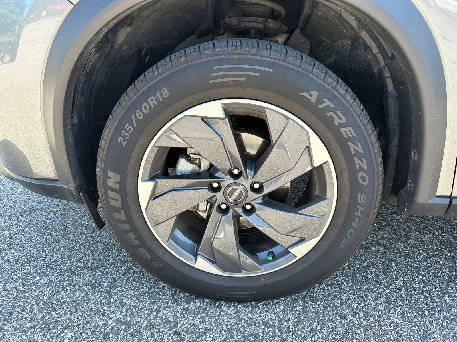 Certified 2024 Nissan Rogue SV FWD image 9