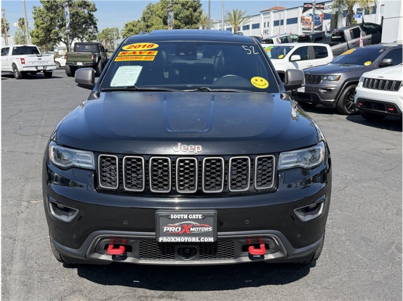 Used 2018 Jeep Grand Cherokee Trailhawk w/ Trailhawk Luxury Group image 2