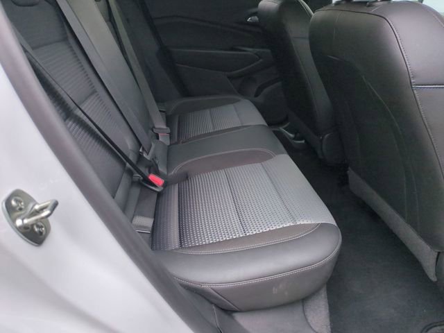 Used 2025 Chevrolet Trax LT FWD image 24