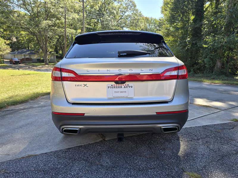 Used 2017 Lincoln MKX Reserve w/ Lincoln MKX Climate Package image 37