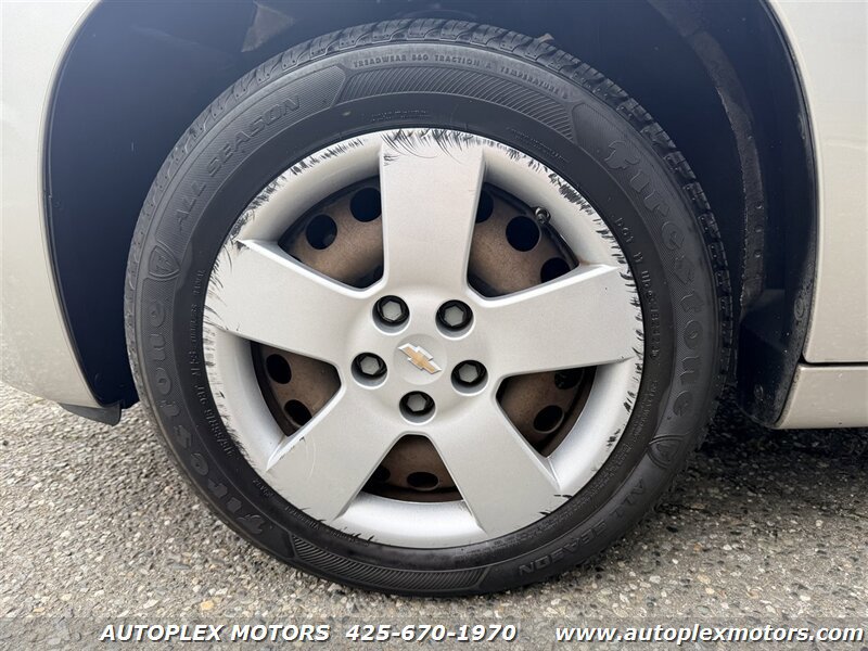 Used 2008 Chevrolet HHR LS FWD image 19