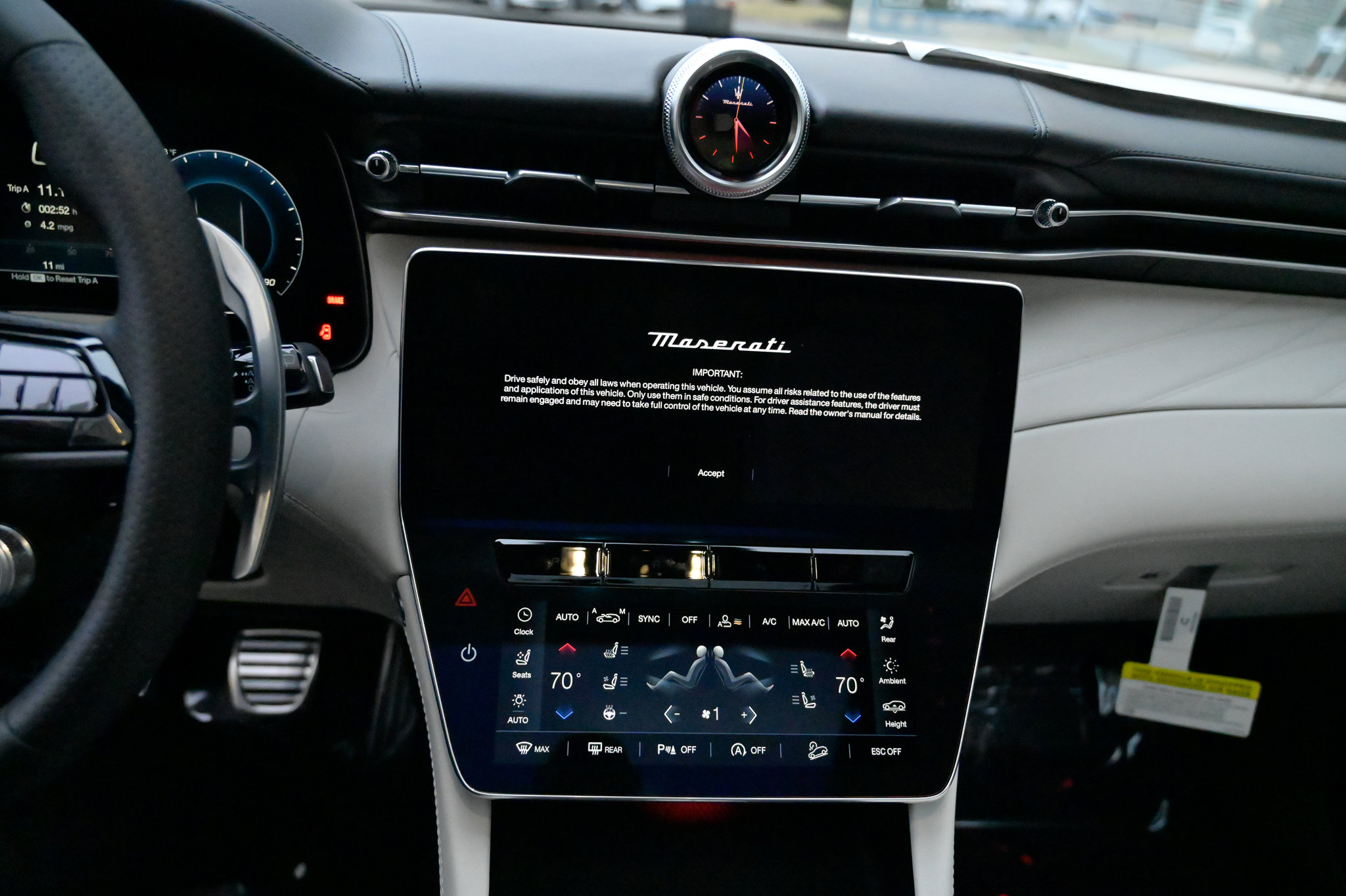 New 2026 Maserati Grecale Modena image 27