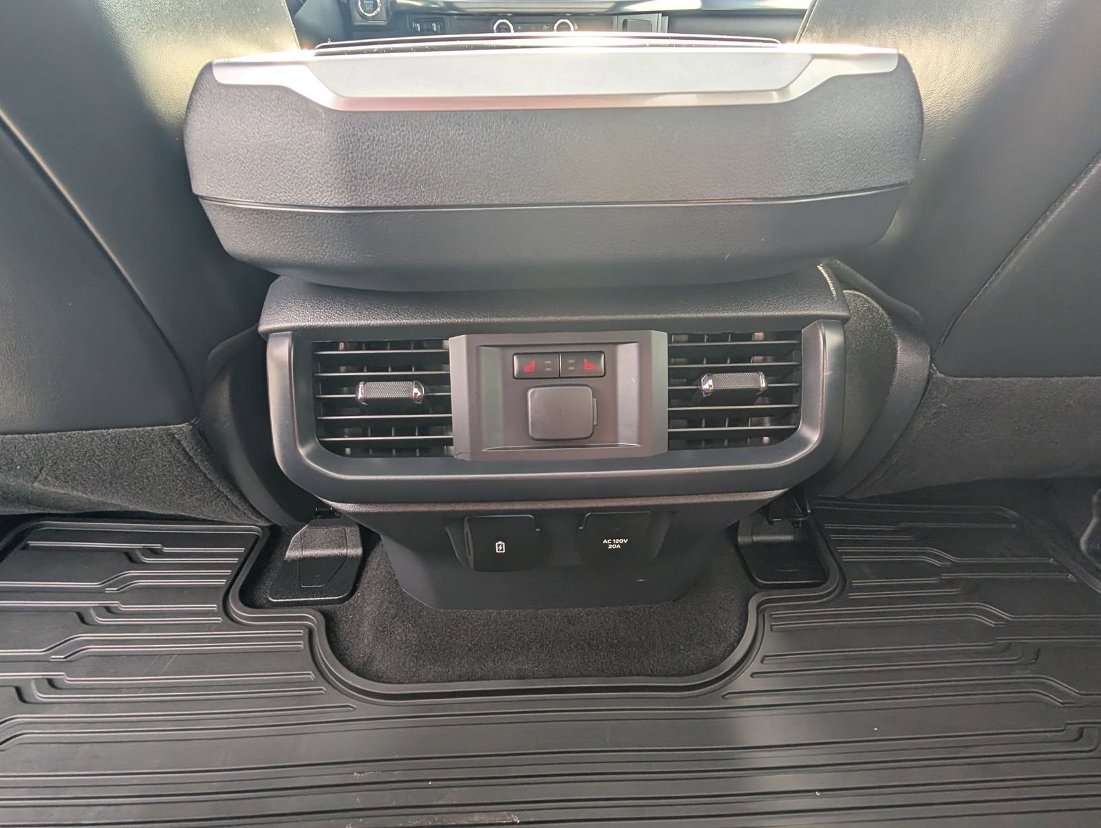 Used 2025 Ford F150 Raptor image 13