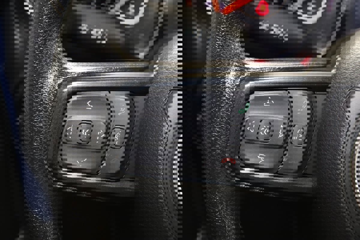 Used 2023 Jeep Gladiator Sport w/ Trailer Tow Package image 36