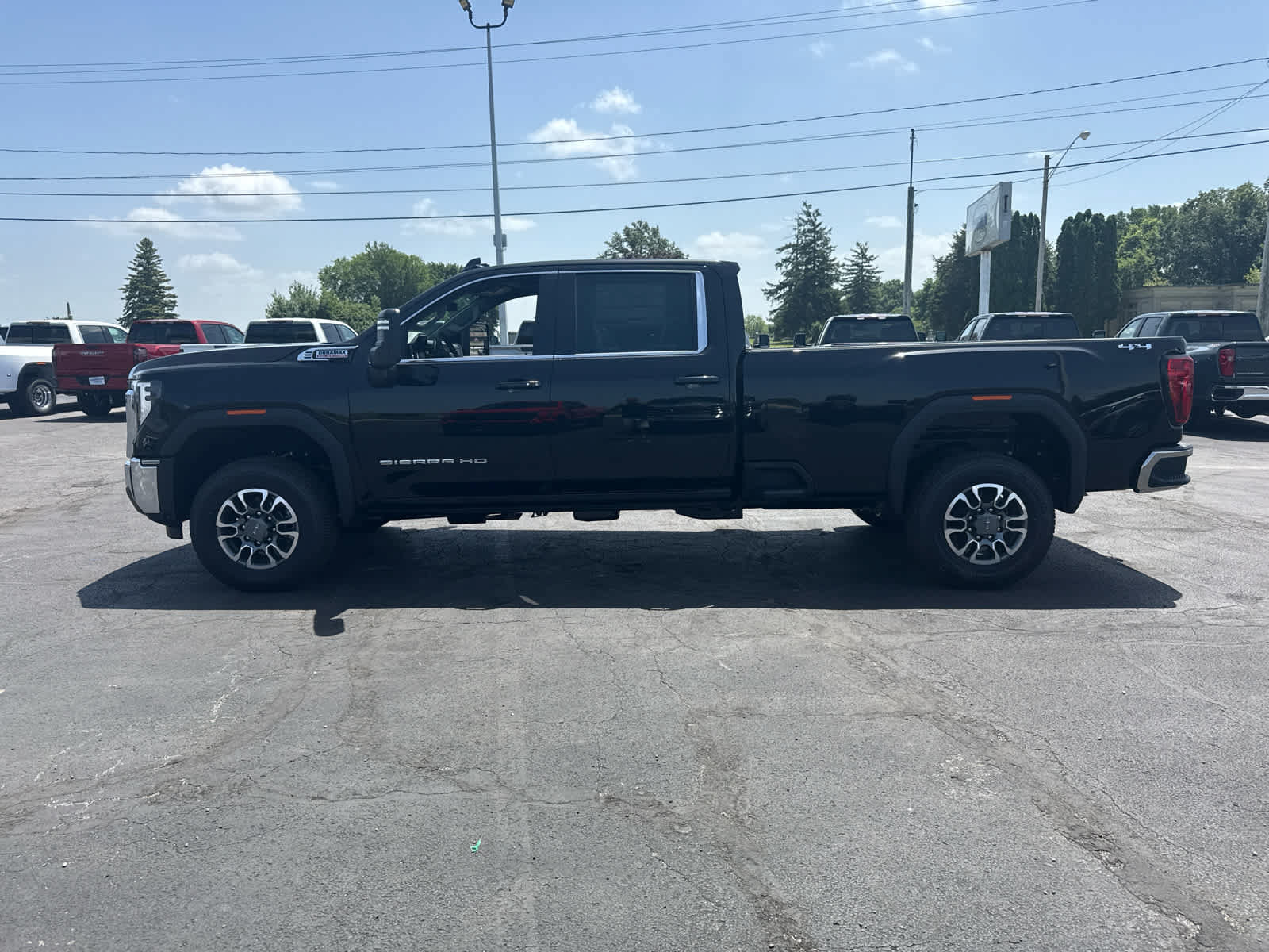New 2026 GMC Sierra 3500 SLE w/ SLE Value Package AWD/4WD image 2
