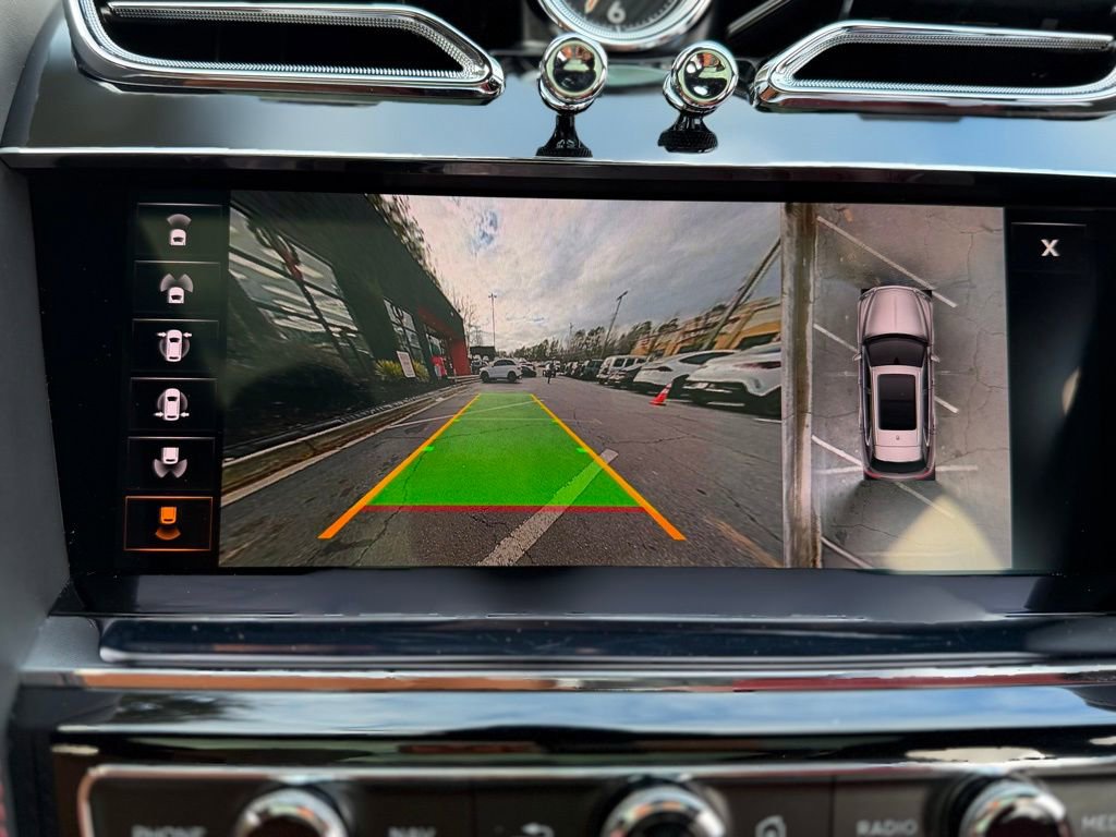 Used 2023 Bentley Bentayga image 51