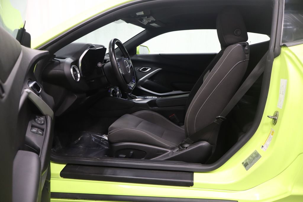 Used 2019 Chevrolet Camaro LT RWD image 11
