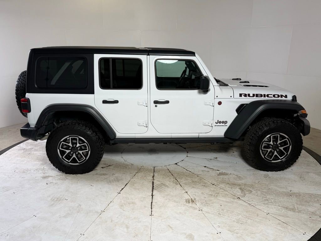 Certified 2025 Jeep Wrangler Unlimited Rubicon w/ Technology Group image 8