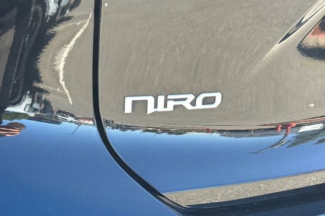 Certified 2024 Kia Niro Wind FWD image 37