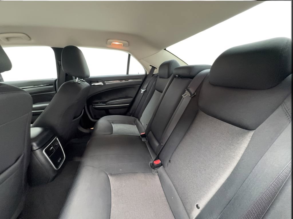 Used 2023 Chrysler 300 Touring w/ Sport Appearance Package RWD image 25