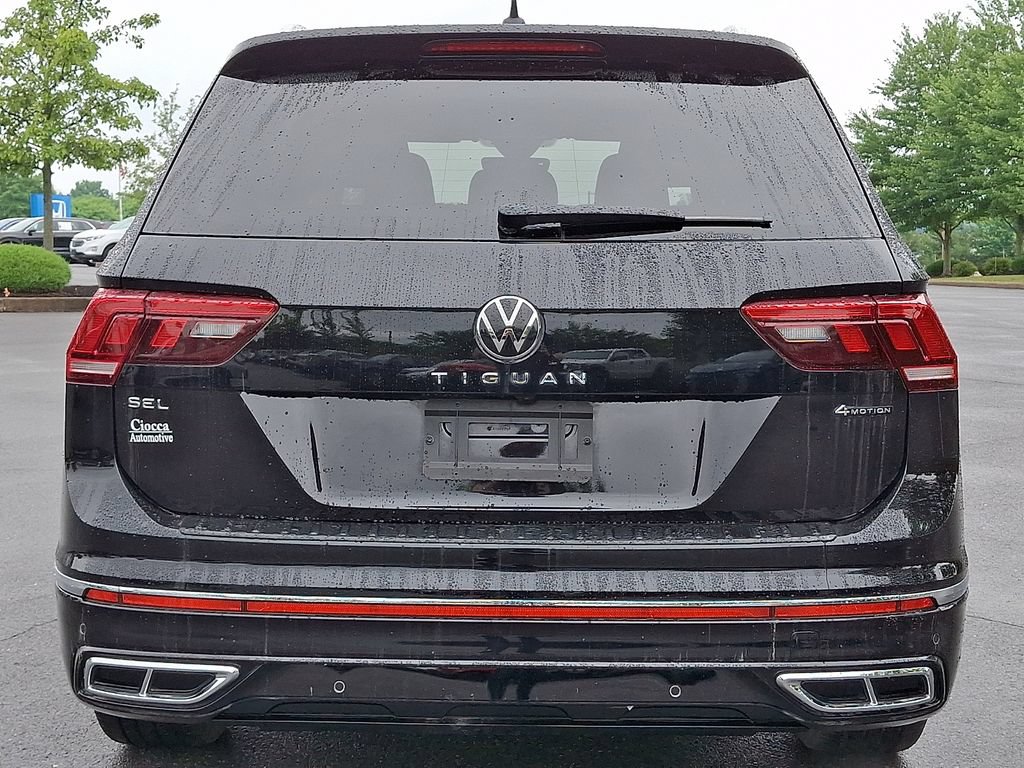 Used 2023 Volkswagen Tiguan SEL R-Line AWD/4WD image 8