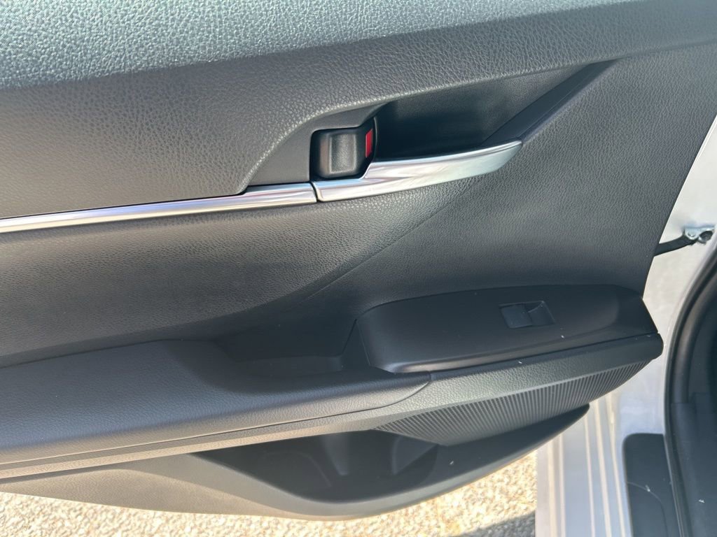 Used 2024 Toyota Camry SE FWD image 26