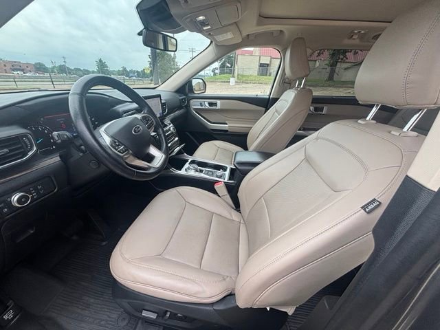 Used 2021 Ford Explorer Limited w/ Hybrid Equipment Group 310A AWD/4WD image 11