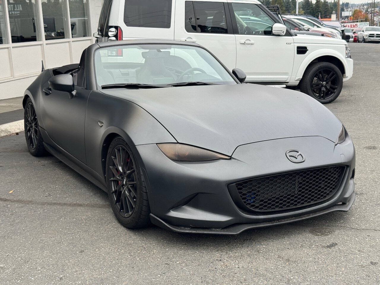 Used 2017 MAZDA MX-5 Miata Club w/ Brembo/BBS Package RWD image 38
