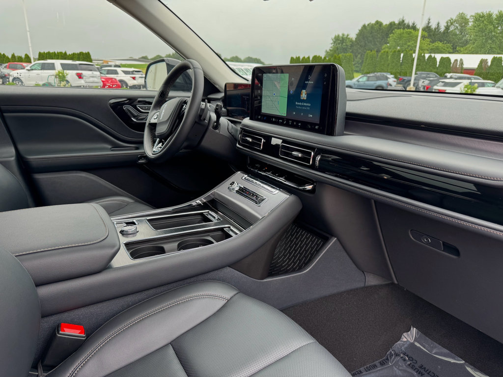 New 2025 Lincoln Aviator AWD w/ Jet Appearance Package image 15