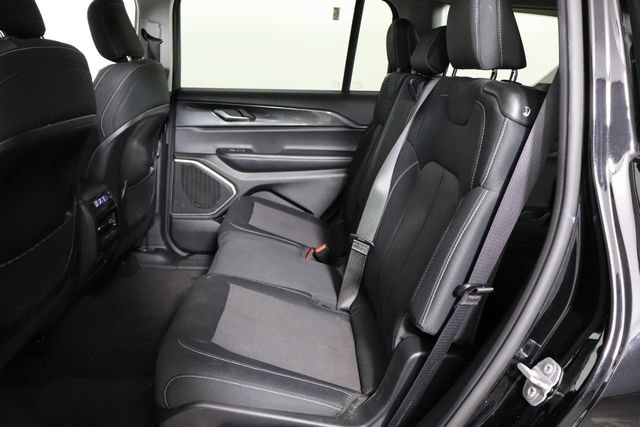 Used 2022 Jeep Grand Cherokee L Laredo w/ Luxury Tech Group I AWD/4WD image 13