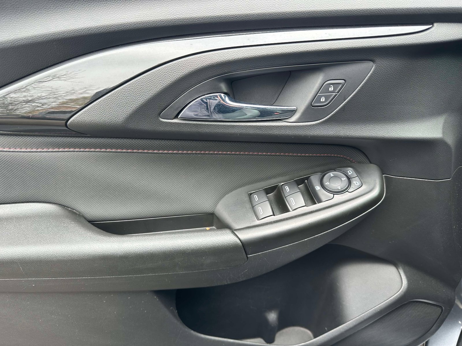 Used 2021 Chevrolet TrailBlazer RS AWD/4WD image 16