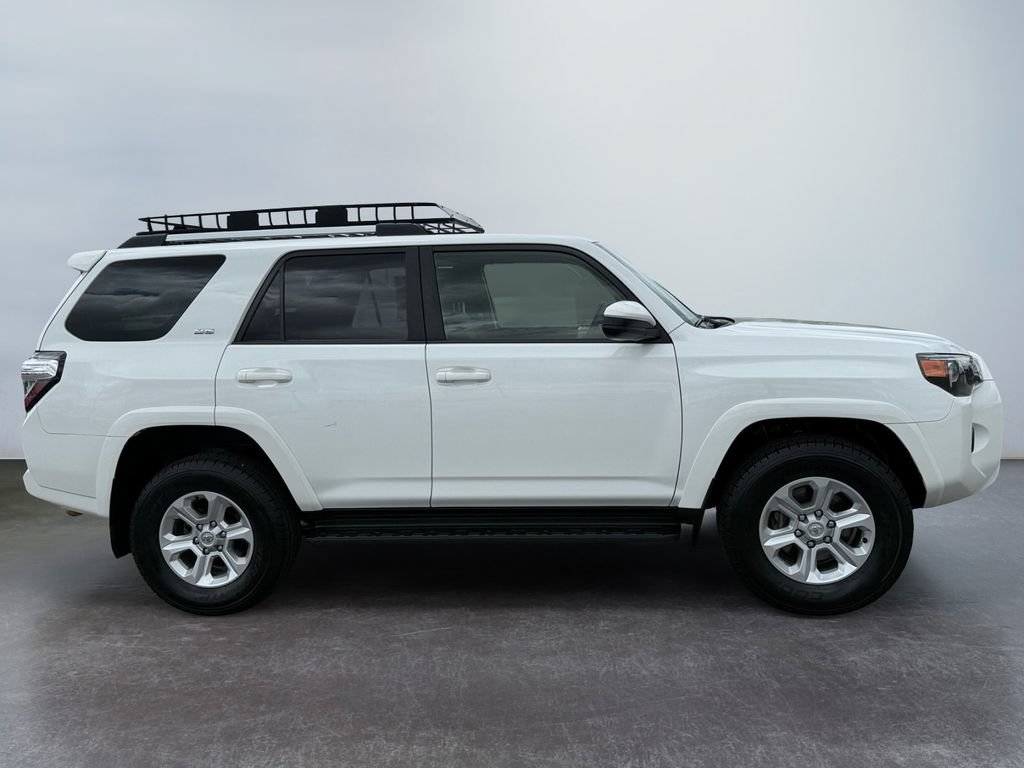 Used 2023 Toyota 4Runner SR5 AWD/4WD image 2