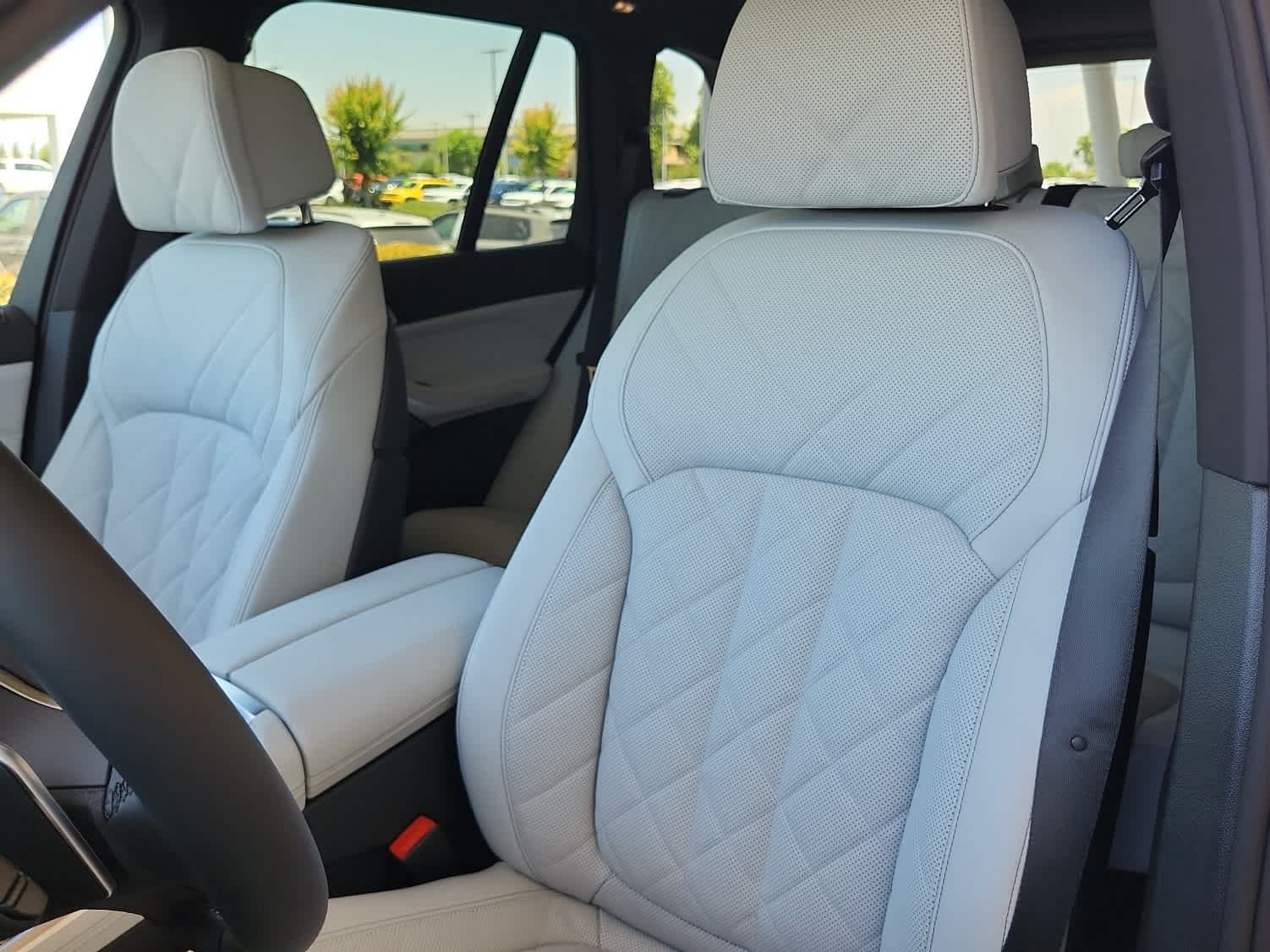 New 2026 BMW X5 sDrive40i w/ M Sport Package RWD image 16