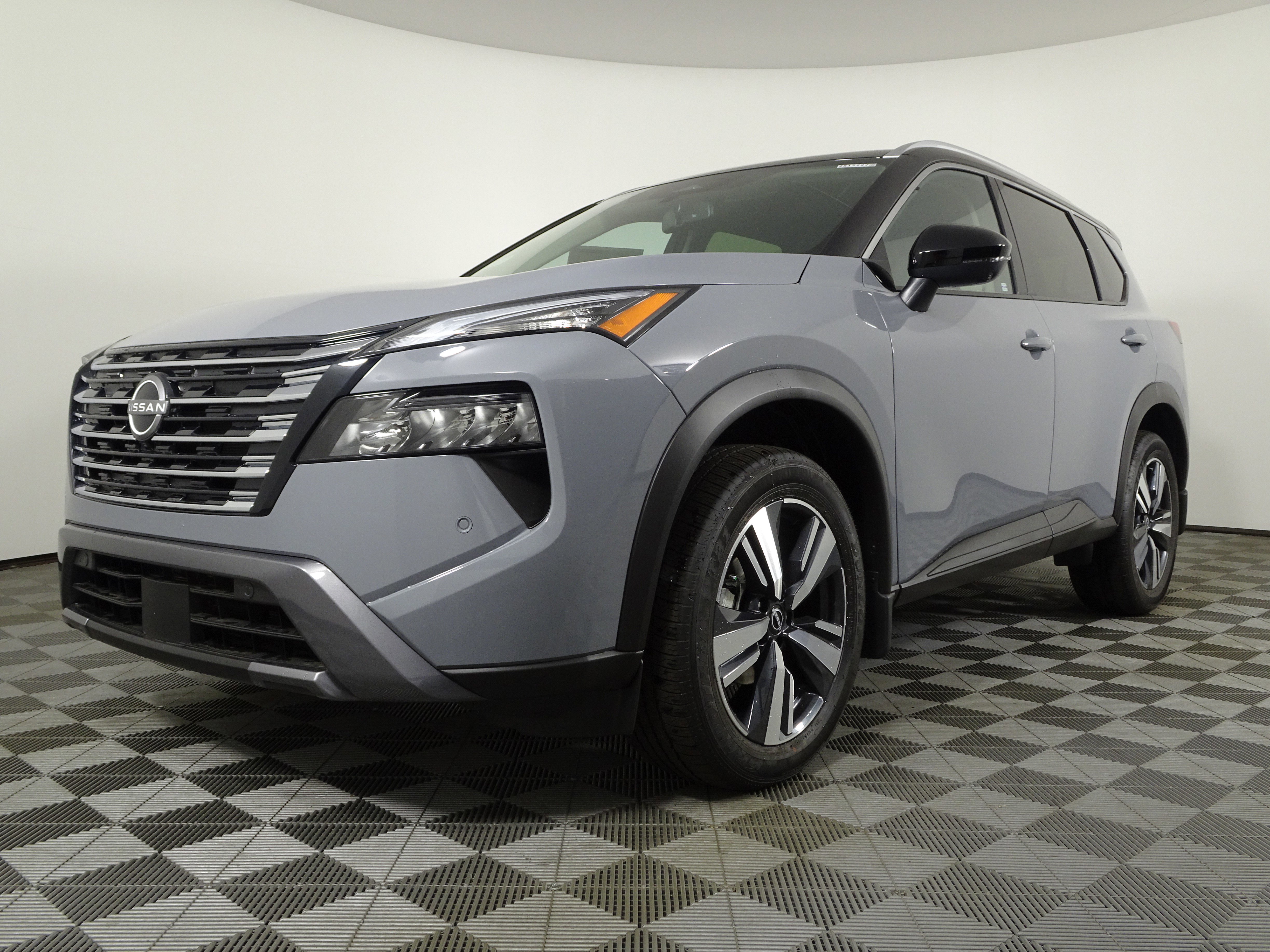 New 2025 Nissan Rogue SL image 14