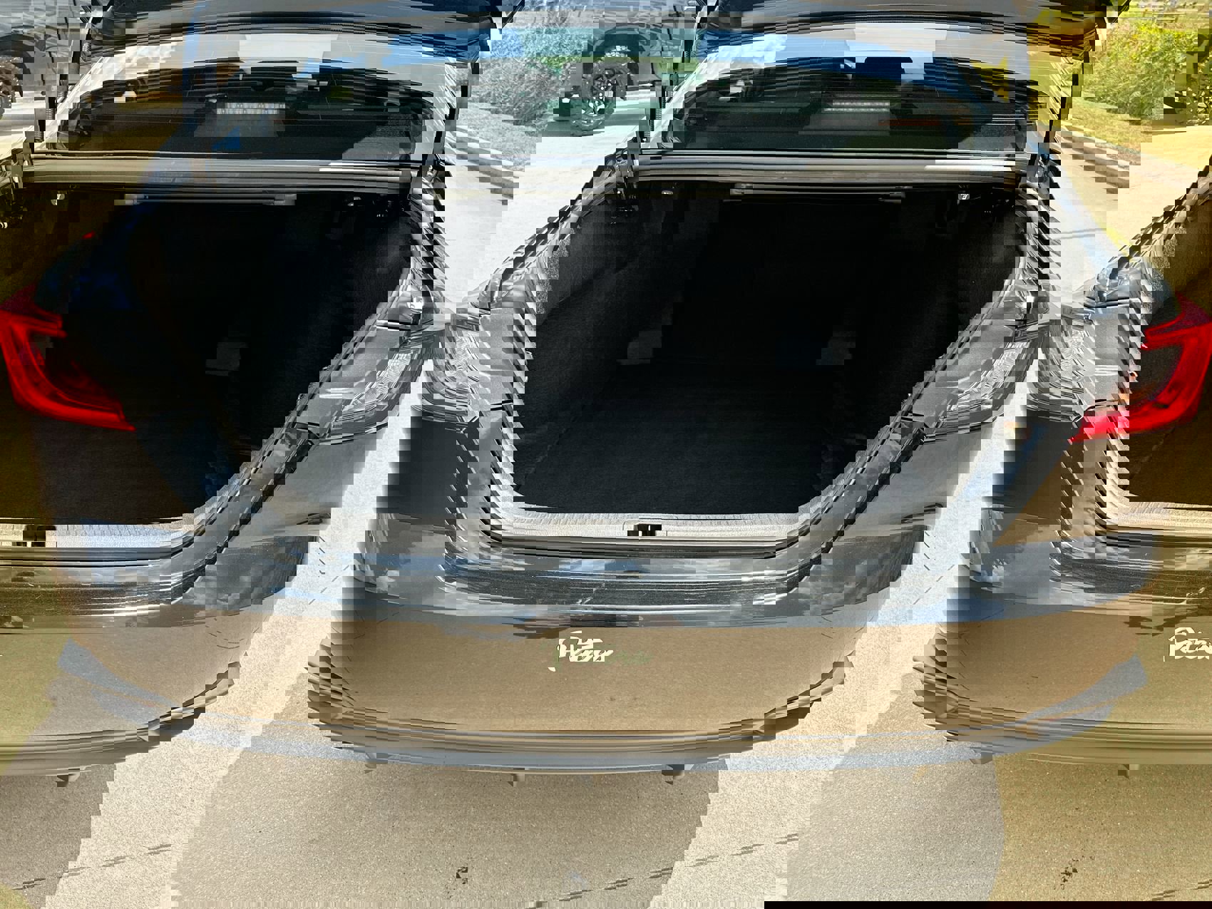 Used 2025 Toyota Camry SE image 22