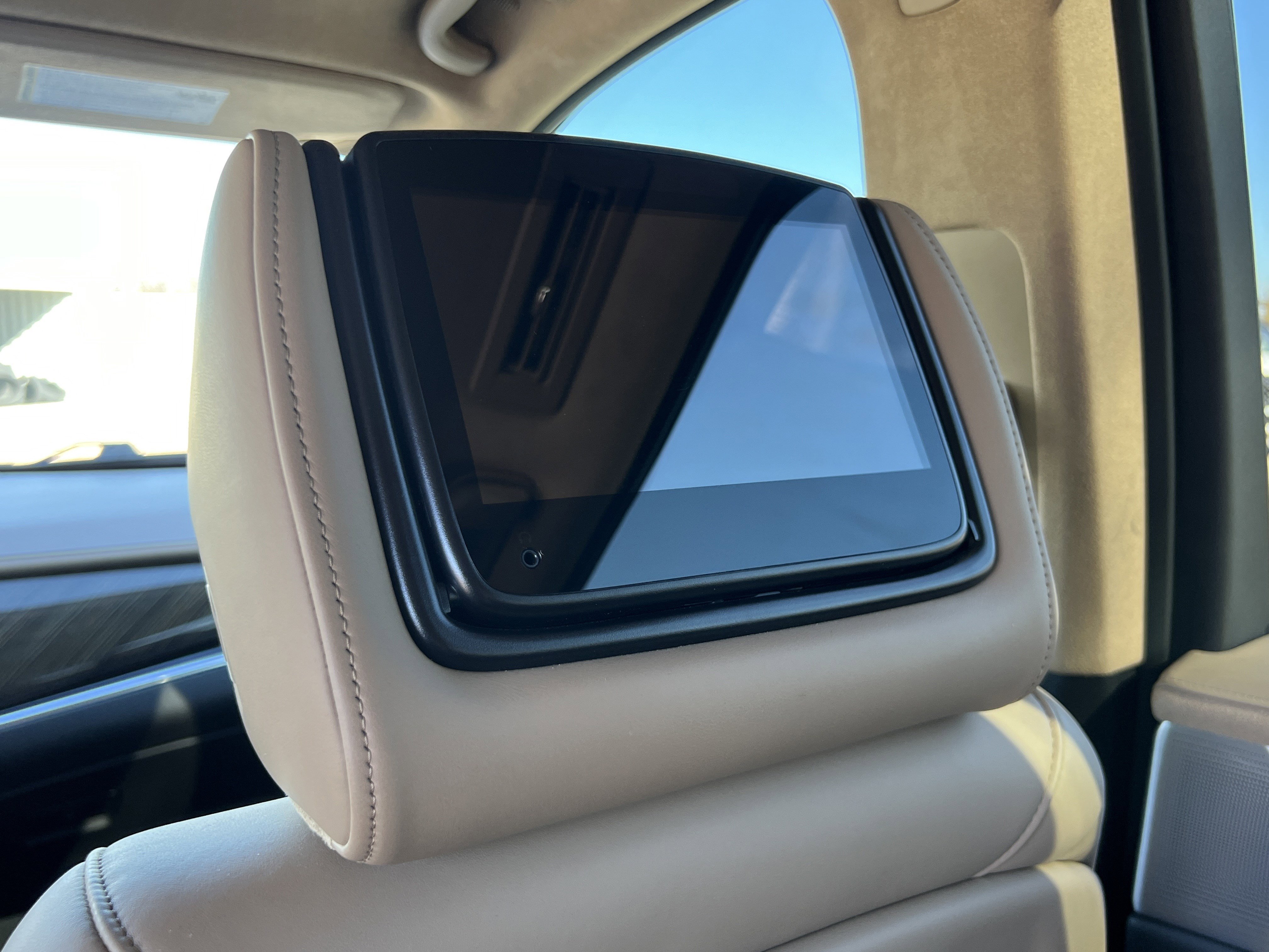 Used 2021 Cadillac XT6 Premium Luxury w/ Platinum Package image 34