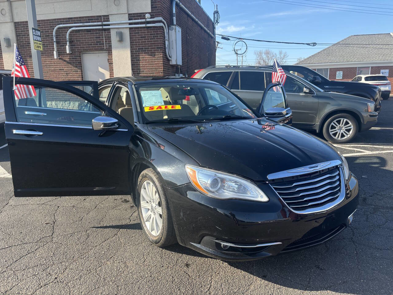 Used 2014 Chrysler 200 Limited w/ Sun/Sound Group FWD image 7