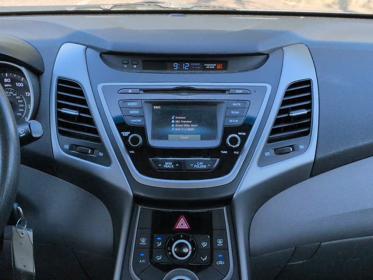 Used 2014 Hyundai Elantra SE w/ Option Group 02 FWD image 17