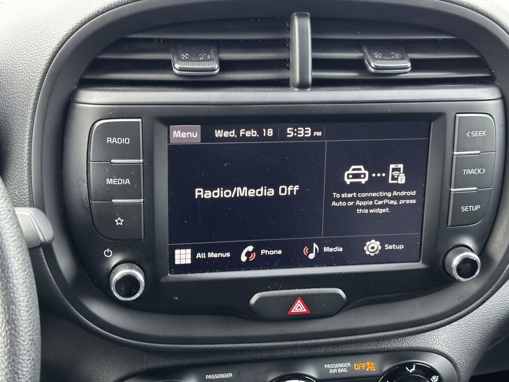 Used 2024 Kia Soul LX w/ Option Group 015 FWD image 17