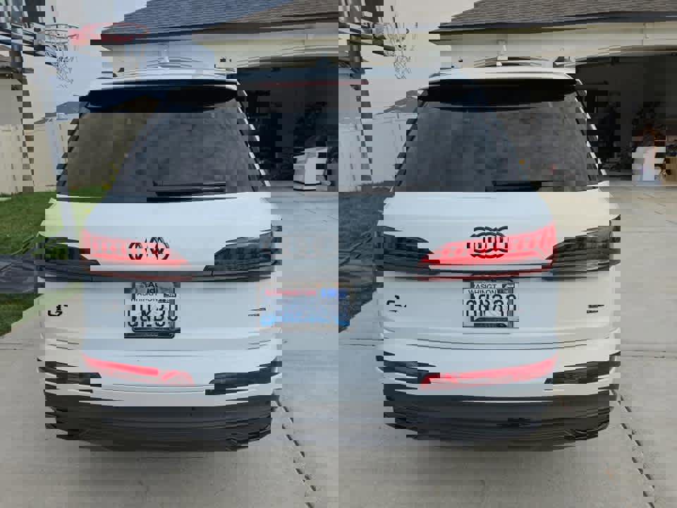 Used 2023 Audi Q7 3.0T Prestige w/ Prestige Package image 5