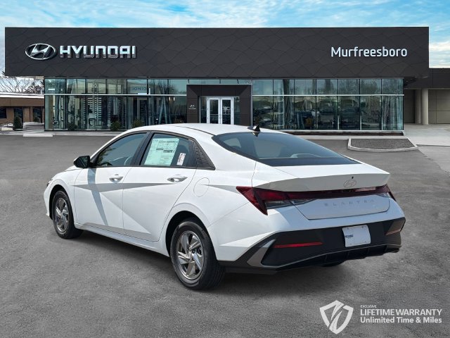 New 2026 Hyundai Elantra SE FWD image 7
