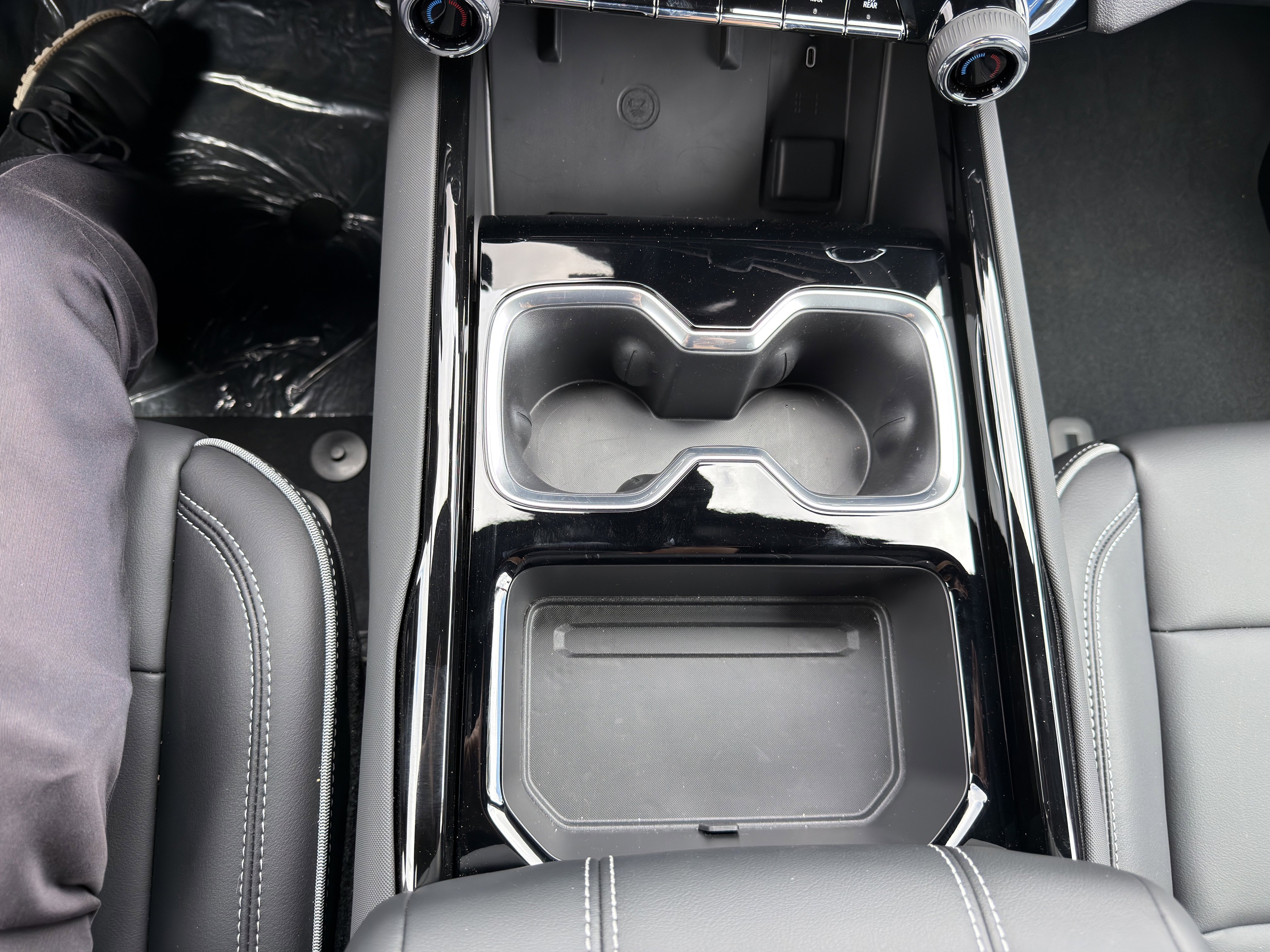 New 2026 Chevrolet Silverado EV LT AWD/4WD image 35