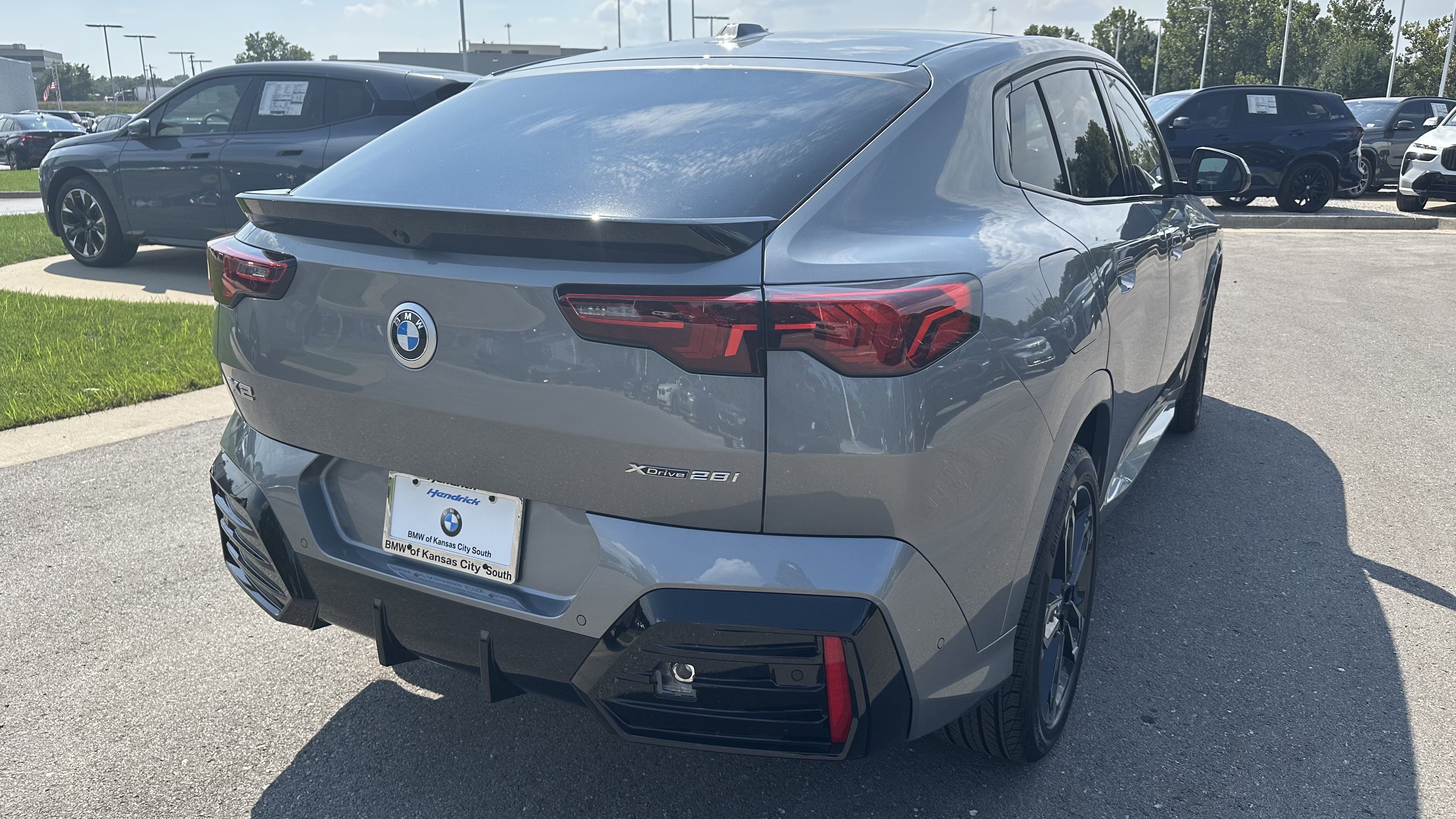 Used 2026 BMW X2 xDrive28i w/ Technology Package image 10