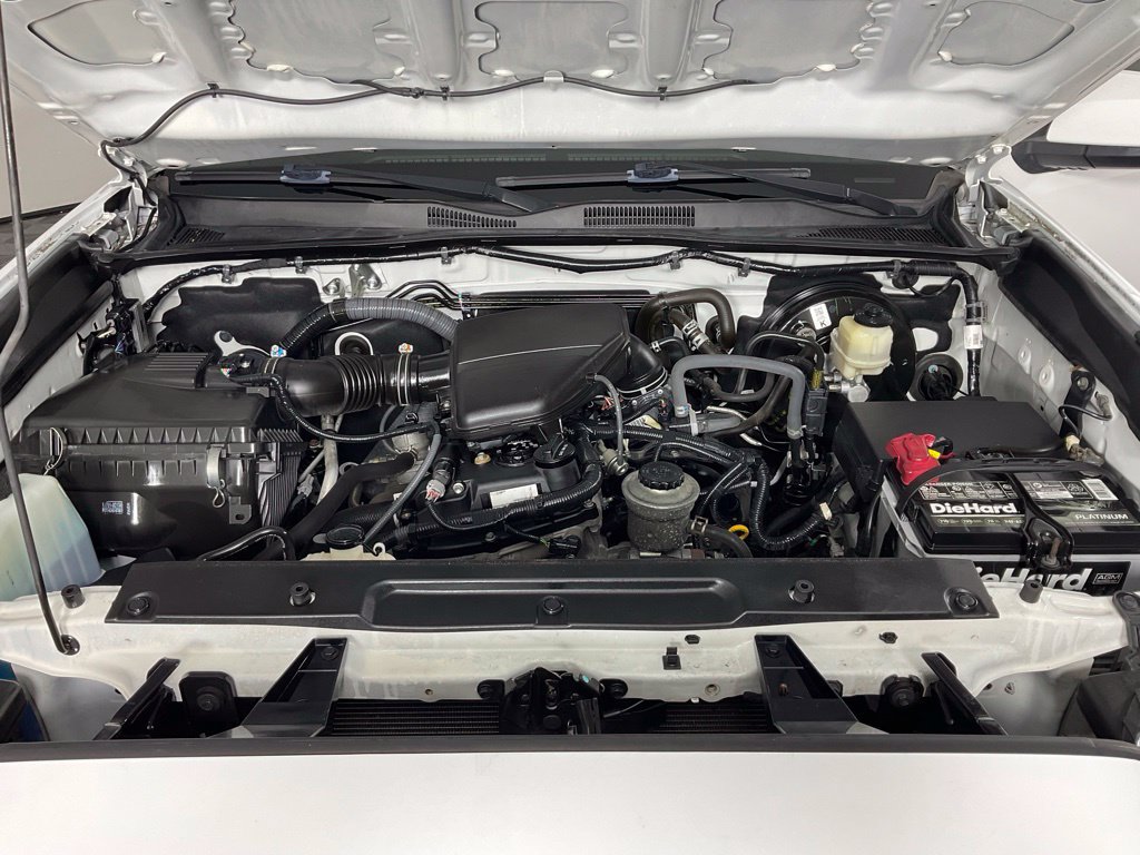 Used 2018 Toyota Tacoma SR w/ SR Convenience Package RWD image 9