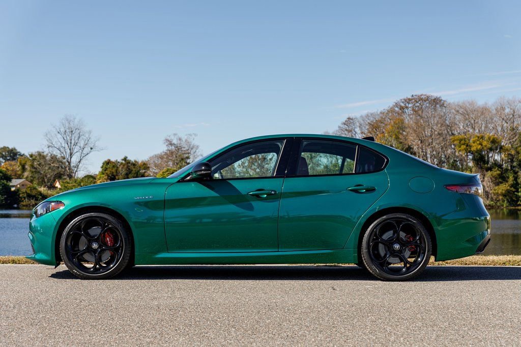 New 2025 Alfa Romeo Giulia w/ Veloce Package Rwd image 6