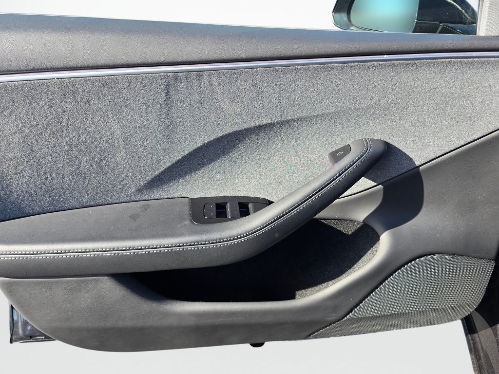 Used 2024 Tesla Model 3 Standard Range RWD image 14
