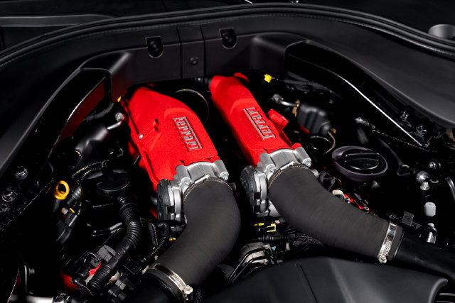 Certified 2020 Ferrari Portofino RWD image 15