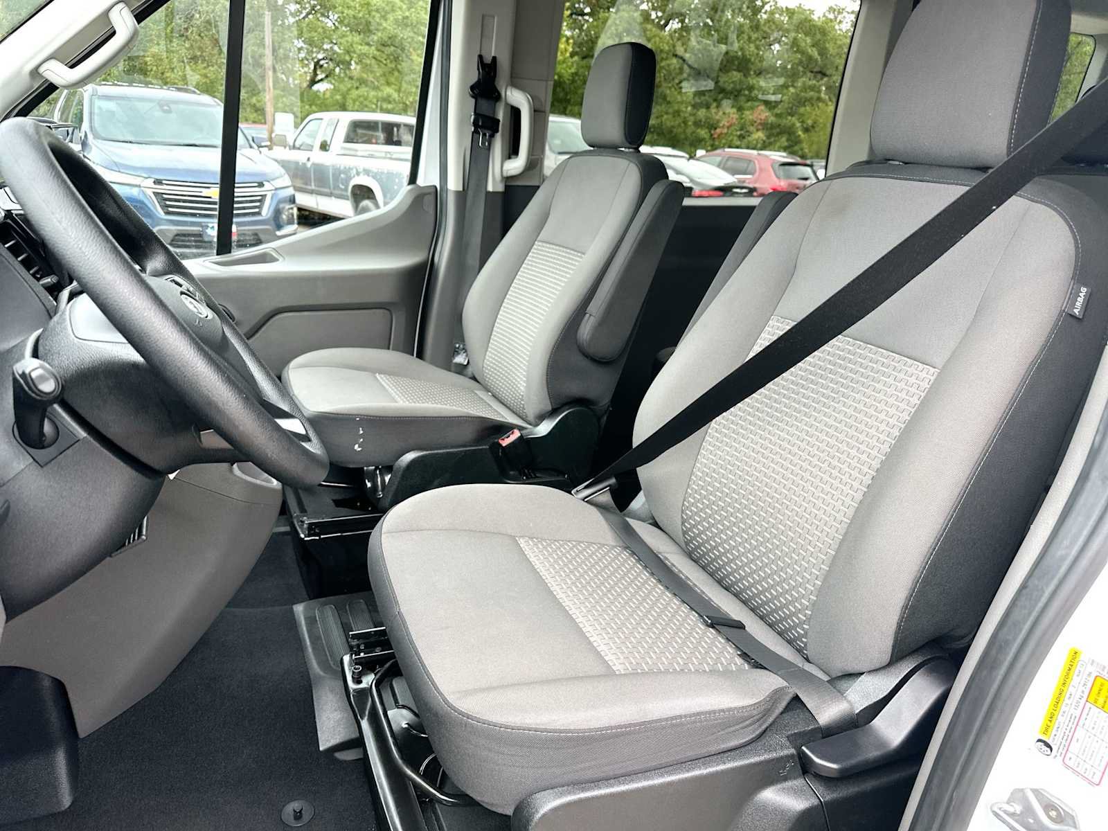 Used 2025 Ford Transit 350 XLT RWD image 17