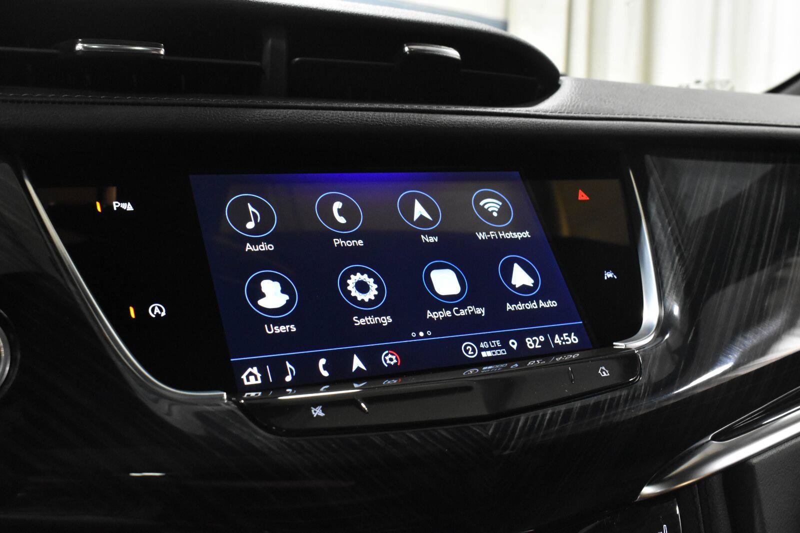 Used 2024 Cadillac XT6 Premium Luxury w/ LPO, Floor Liner Package FWD image 14