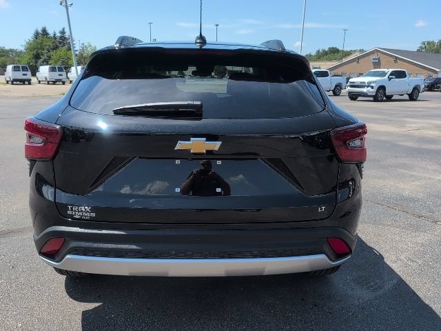 Used 2026 Chevrolet Trax LT w/ Driver Confidence Package FWD image 7