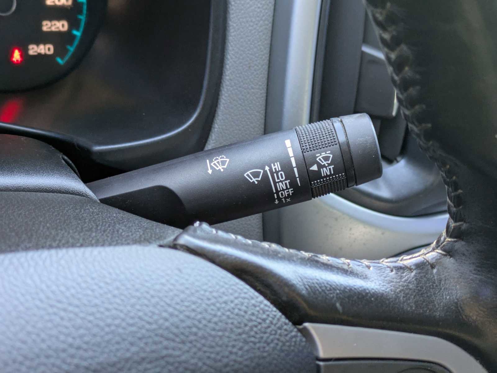 Used 2017 Chevrolet Colorado LT w/ Luxury Package, Chrome AWD/4WD image 26