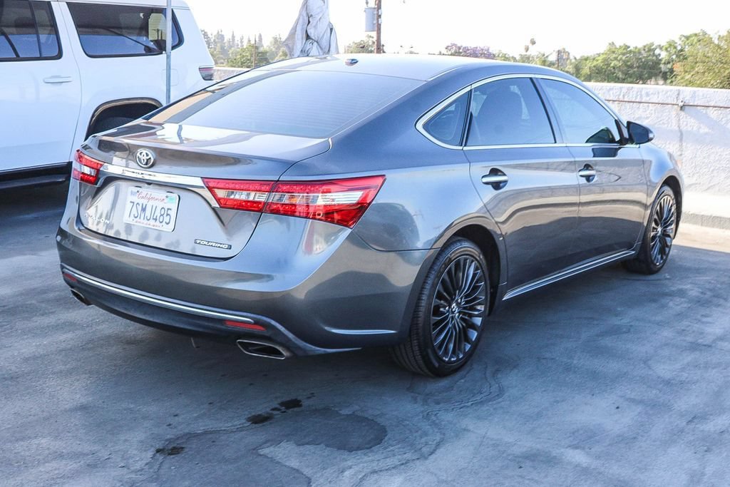 Used 2016 Toyota Avalon Touring w/ Preferred Accessory Package FWD image 9
