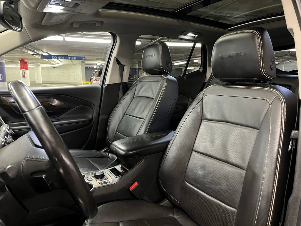 Used 2018 GMC Terrain Denali w/ Advanced Safety Package image 20