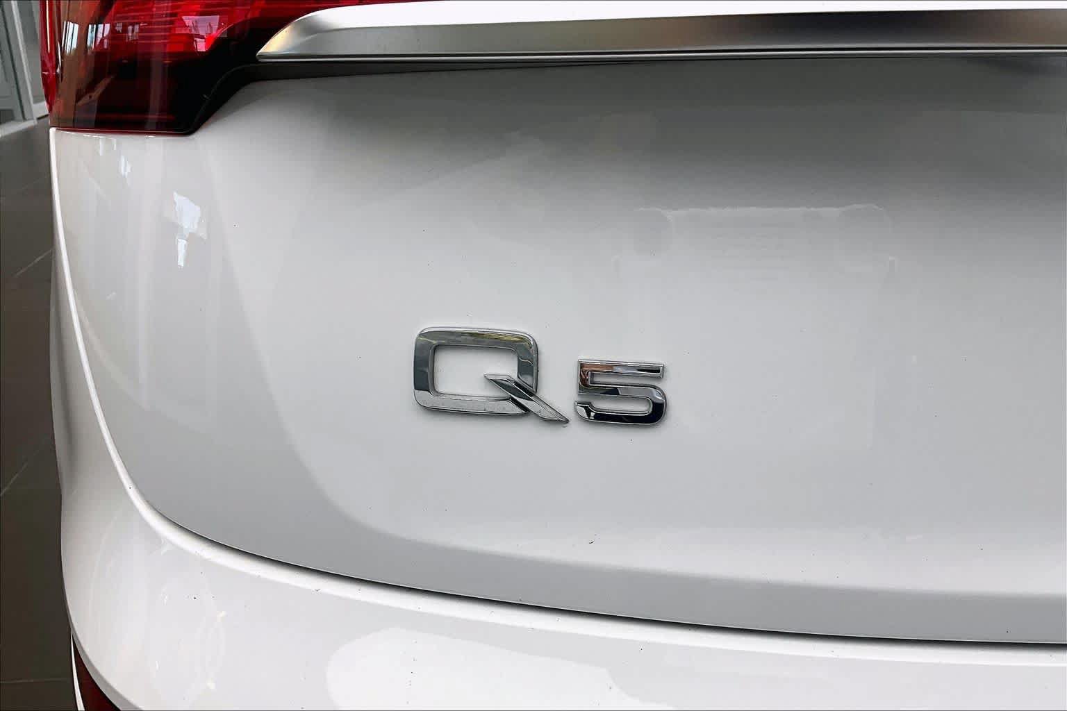 Used 2024 Audi Q5 2.0T Premium AWD/4WD image 33