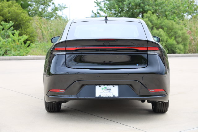 New 2027 Toyota Prius FWD image 6